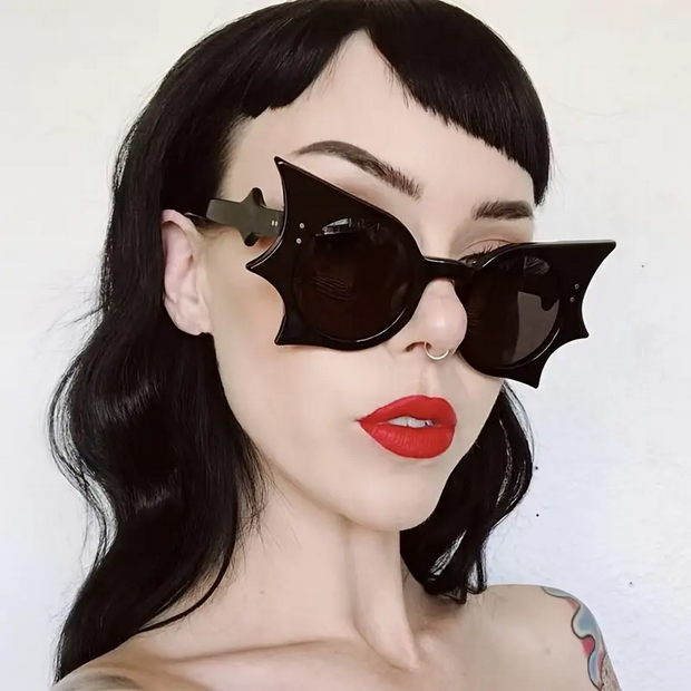 Gothic Bat Wing Round Sun Glasses